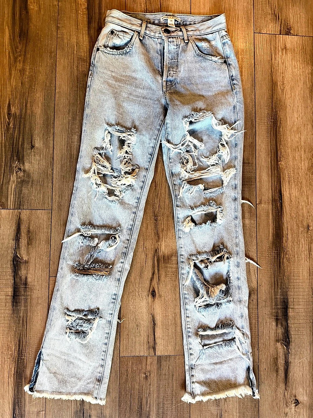 Alice + Olivia Fierce Raw Hem Slim Straight Leg Jeans Blue Waist 24